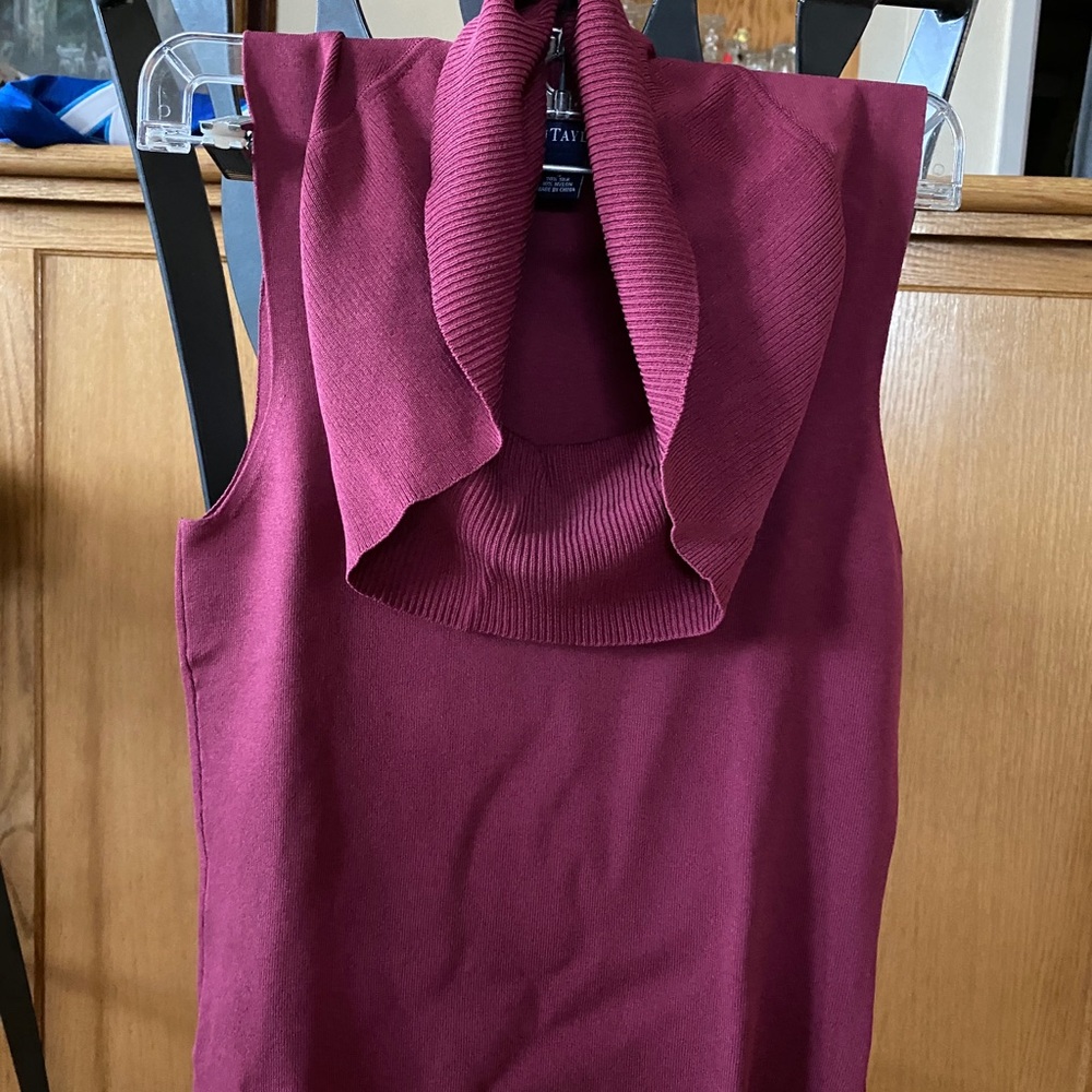 Sleeveless shawl sweater
